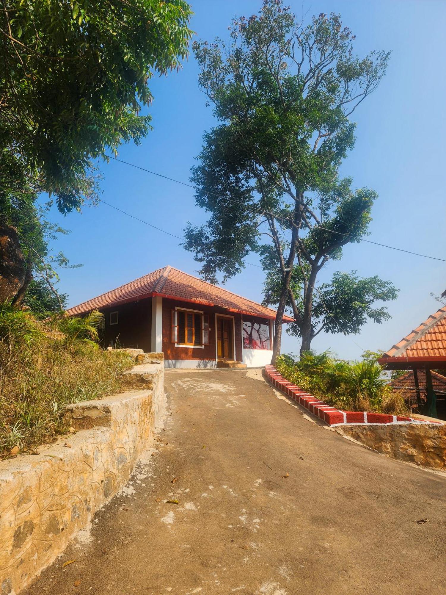 Celestial Heights Homestay Kurchi Exterior foto