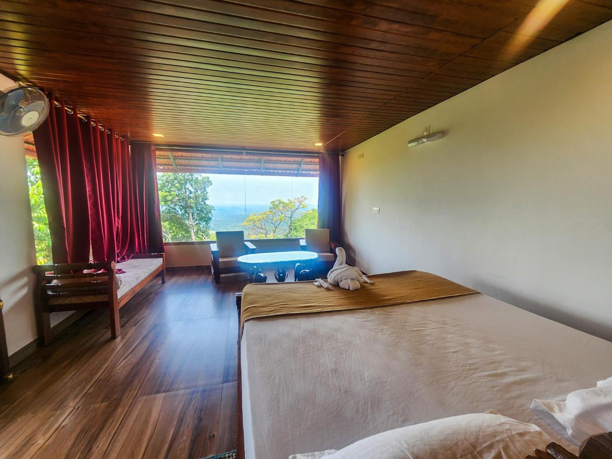 Celestial Heights Homestay Kurchi Exterior foto