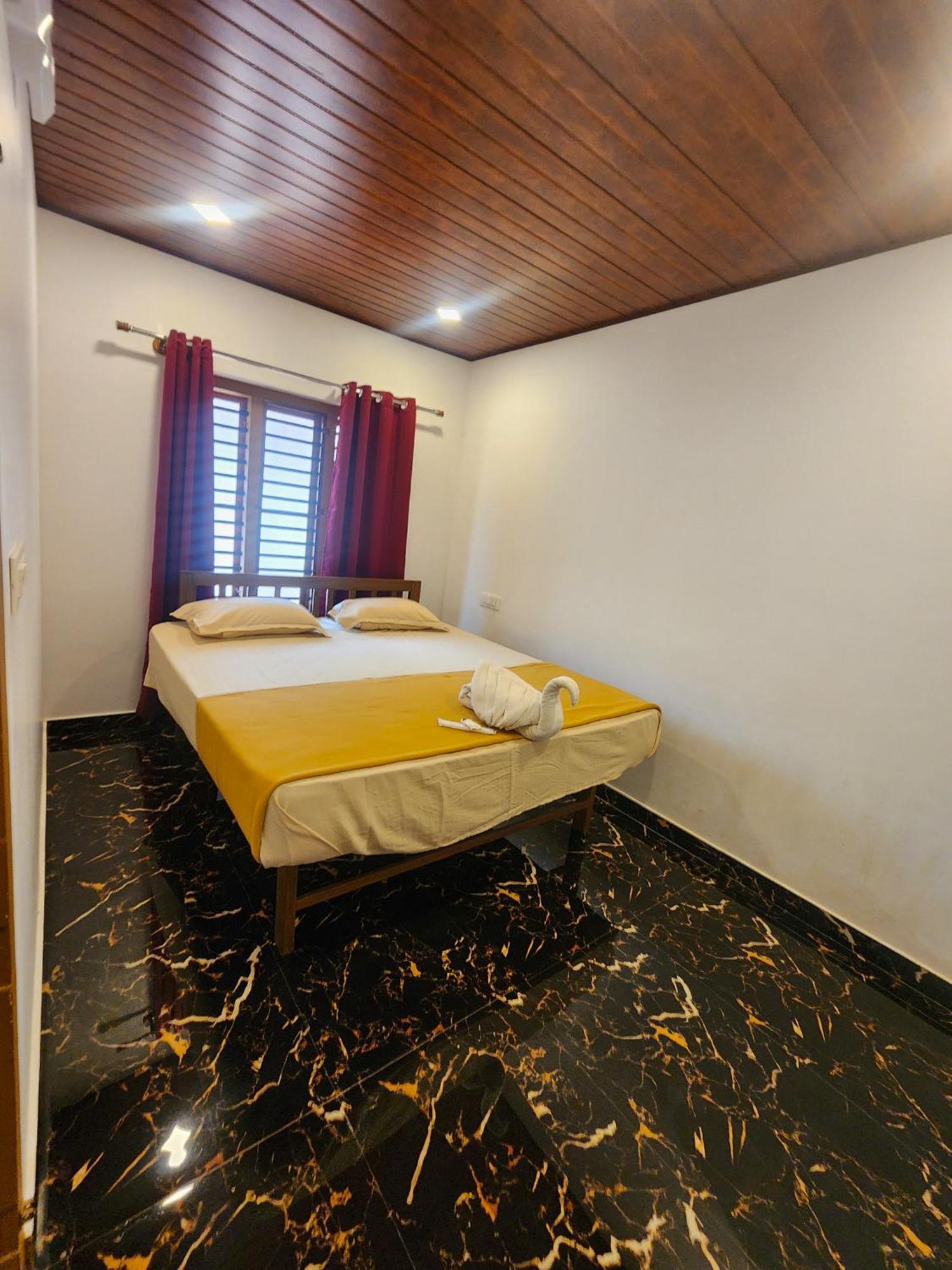 Celestial Heights Homestay Kurchi Exterior foto